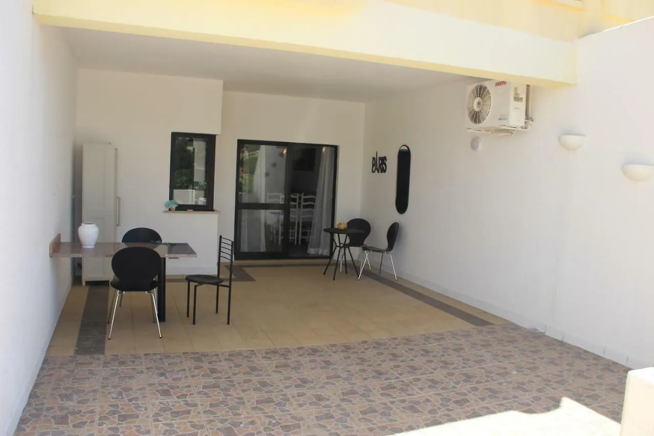 Beach And Pool Studio Apartment Lagos