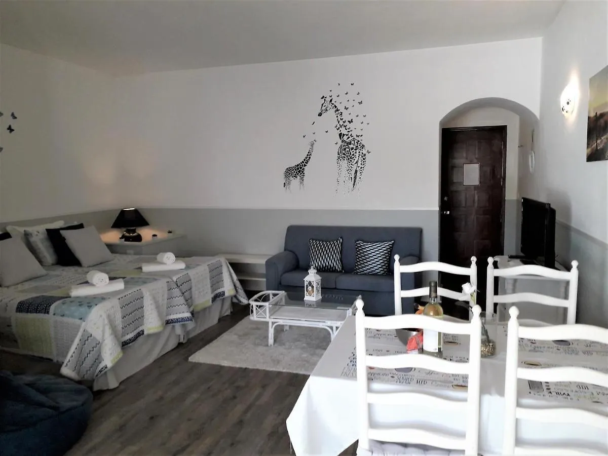 Beach And Pool Studio Apartment Lagos 0*,